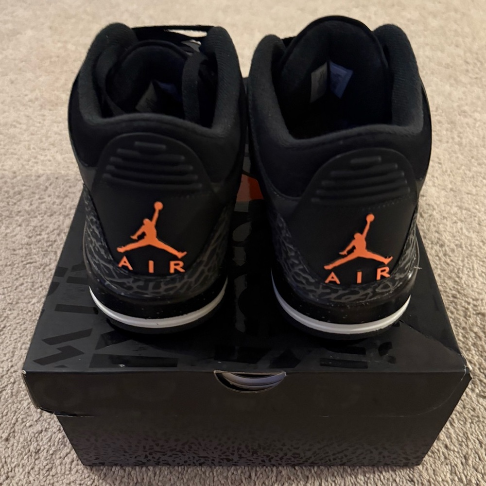Jordan 3 Retro Fear (2023) - Picture 3 of 9